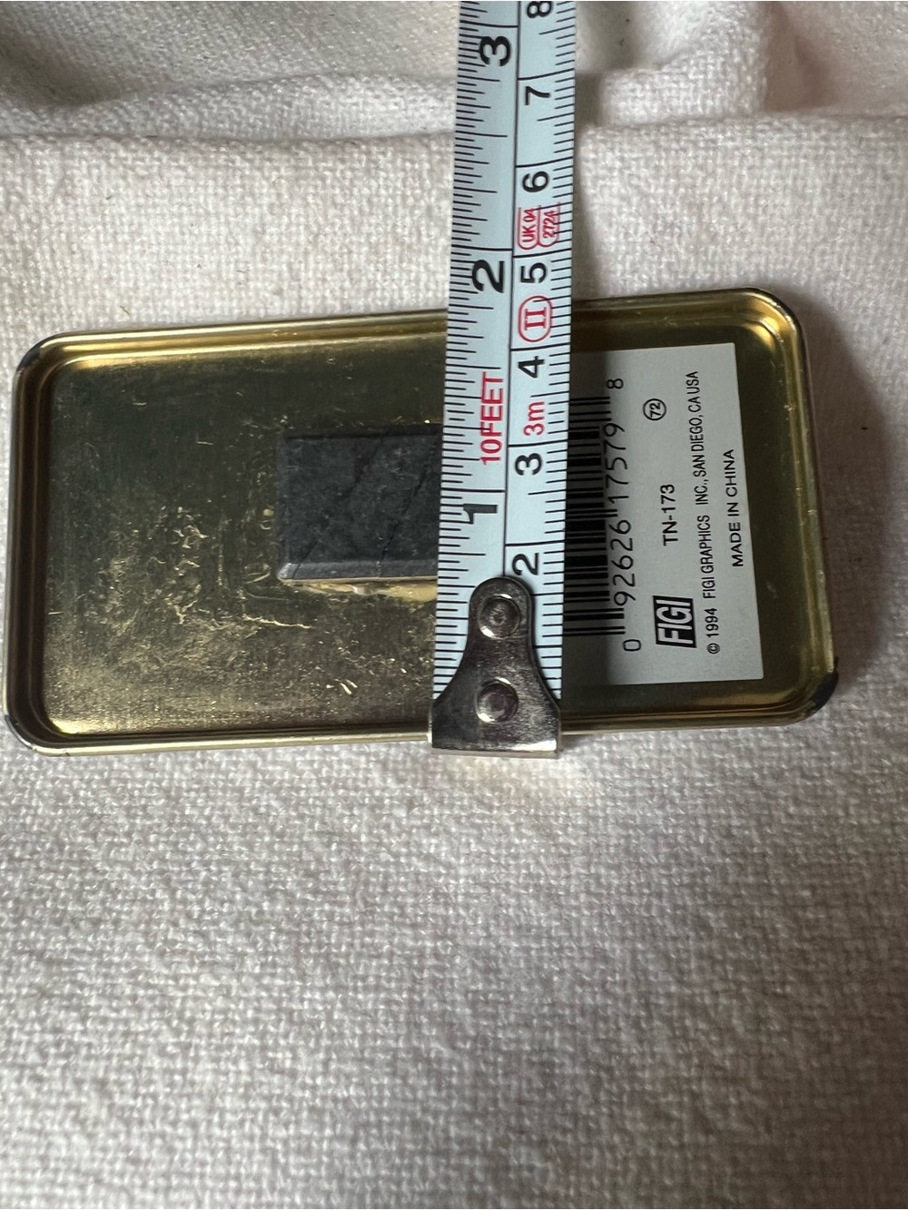 vintage Figi Graphics magnet features a classic tea set - Picture 2 of 7